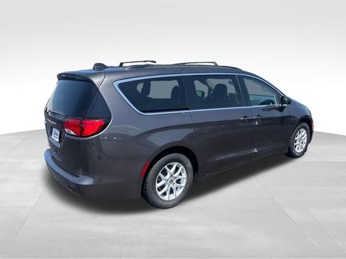 Used 2021 Chrysler Voyager Lxi FWD image 6
