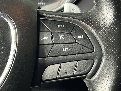 Used 2019 Dodge Charger SXT AWD/4WD image 23