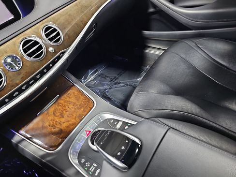 Used 2015 Mercedes-Benz S 550 Sedan image 26