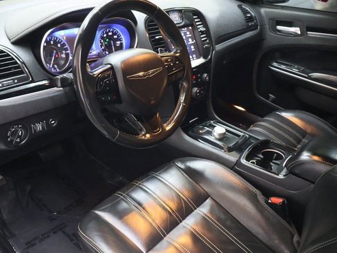 Used 2021 Chrysler 300 S image 18