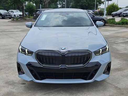Used 2026 BMW 530i xDrive w/ M Sport Package image 2