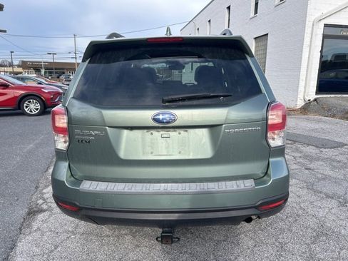 Used 2018 Subaru Forester 2.5i Premium w/ All-Weather Package image 5