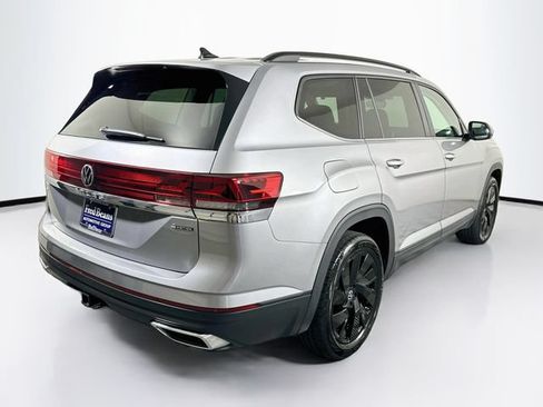 Certified 2026 Volkswagen Atlas SE w/ Panoramic Sunroof Package AWD/4WD image 8