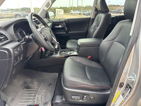 Used 2015 Toyota 4Runner Trail Premium image 14