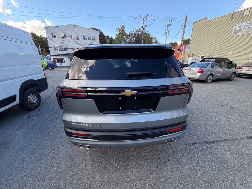 New 2027 Chevrolet Traverse LT AWD/4WD image 4