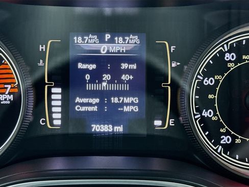 Used 2019 Jeep Cherokee Latitude Plus FWD image 8