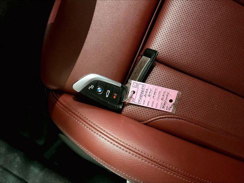 Used 2022 BMW M440i Coupe image 13