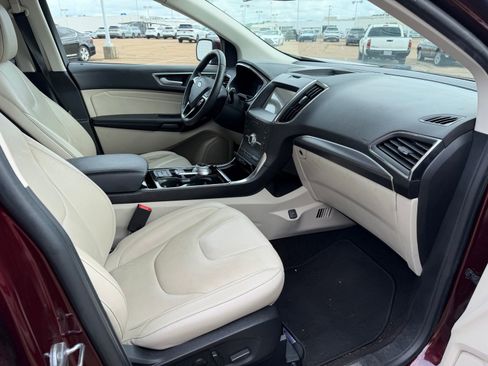Used 2020 Ford Edge Titanium FWD image 14