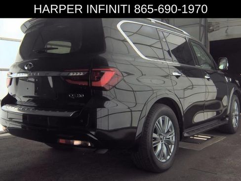 Used 2024 INFINITI QX80 Luxe w/ Cargo Package image 3