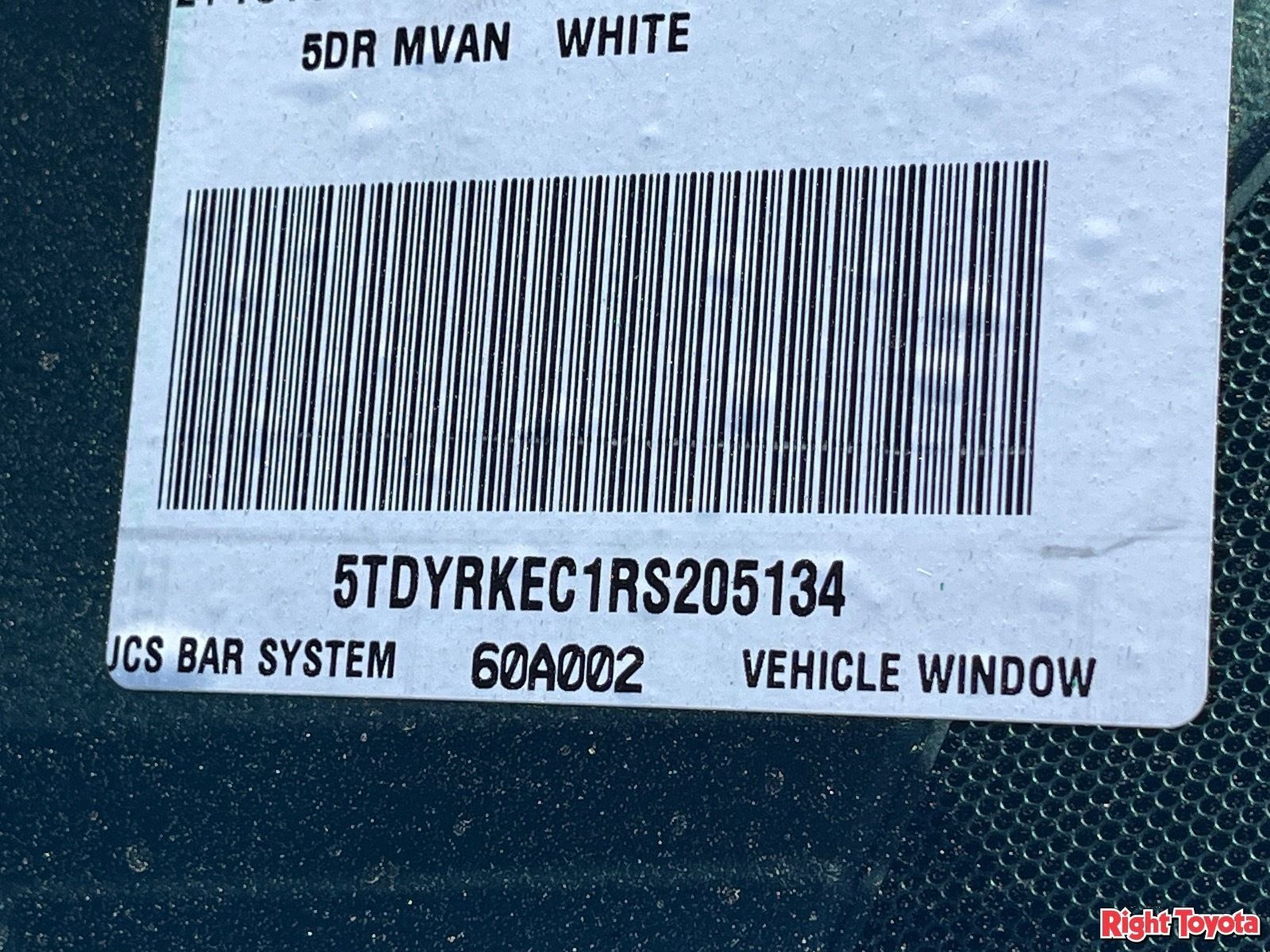 Certified 2024 Toyota Sienna XLE FWD image 35