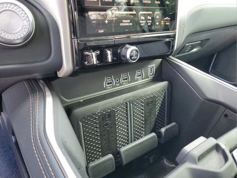 Used 2025 RAM 1500 Tungsten w/ Towing Technology Group image 19