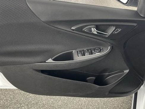 Used 2024 Chevrolet Malibu LT image 34