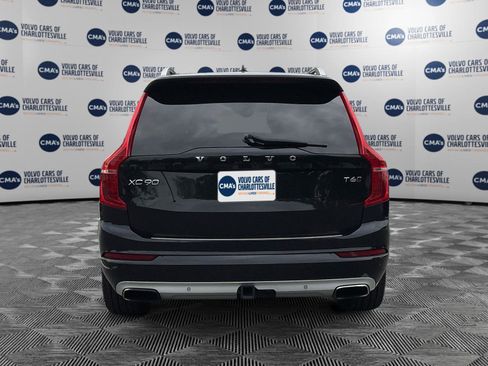 Used 2017 Volvo XC90 T6 Momentum w/ Vision Package image 4
