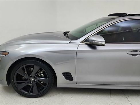 Used 2023 Genesis G70 2.0T w/ Sport Prestige Package image 10