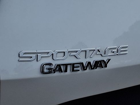 Used 2023 Kia Sportage EX w/ EX Premium Package image 33