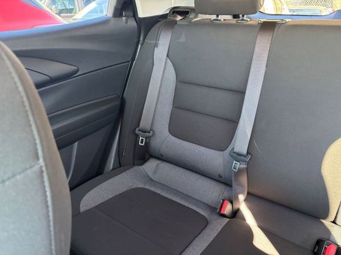 Used 2025 Chevrolet TrailBlazer LT image 37