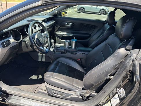 Used 2021 Ford Mustang Premium RWD image 5