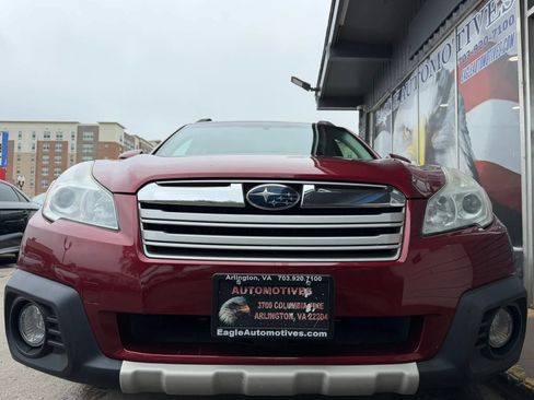 Used 2014 Subaru Outback 3.6R Limited AWD/4WD image 8