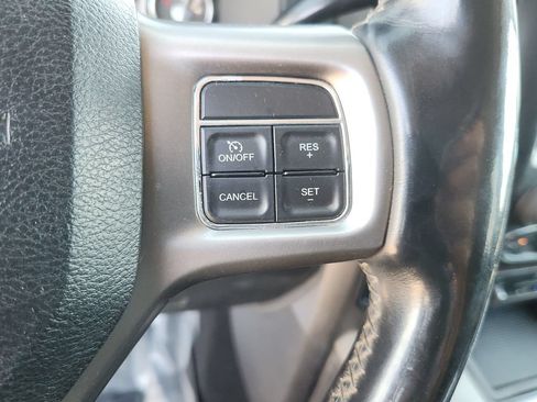 Used 2014 RAM 2500 Limited AWD/4WD image 24