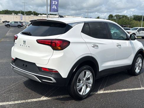 Used 2024 Buick Encore GX Preferred w/ Advanced Technology Package AWD/4WD image 5
