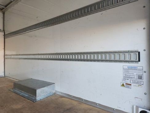 Used 2025 Chevrolet Express 3500 w/ Power Convenience Package image 35