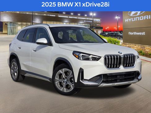 Used 2025 BMW X1 xDrive28i image 1