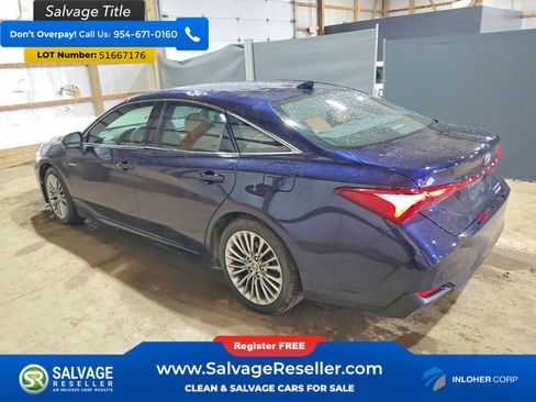 Used 2021 Toyota Avalon Limited w/ Advanced Safety Package FWD image 3