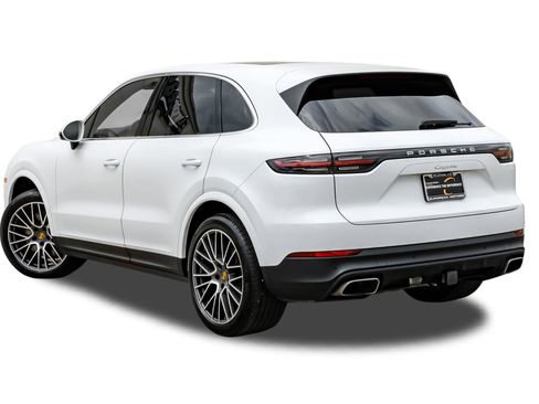 Used 2021 Porsche Cayenne w/ Premium Package image 10