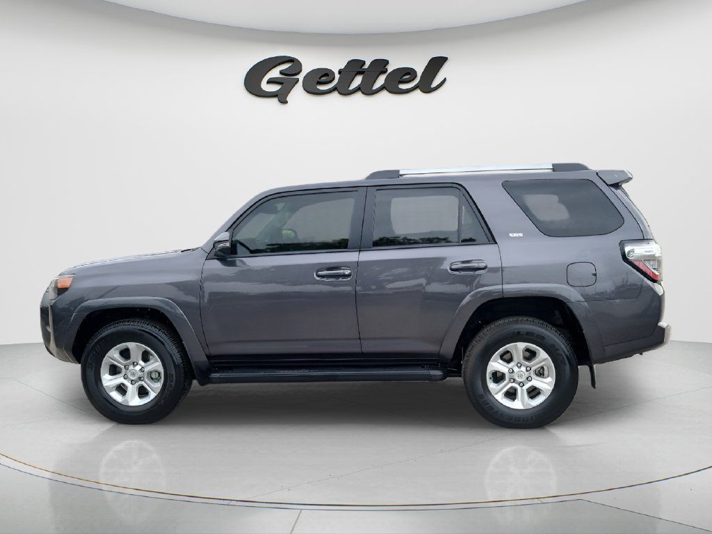 Used 2023 Toyota 4Runner SR5 Premium w/ Moonroof Package AWD/4WD image 8