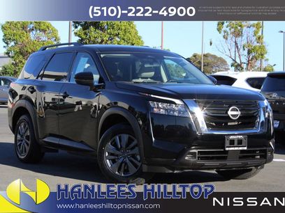 Certified 2024 Nissan Pathfinder SV