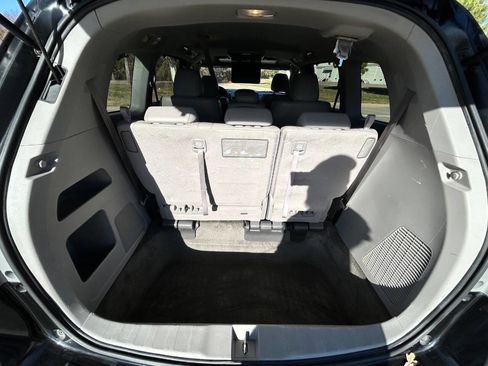 Used 2016 Honda Odyssey EX-L image 11