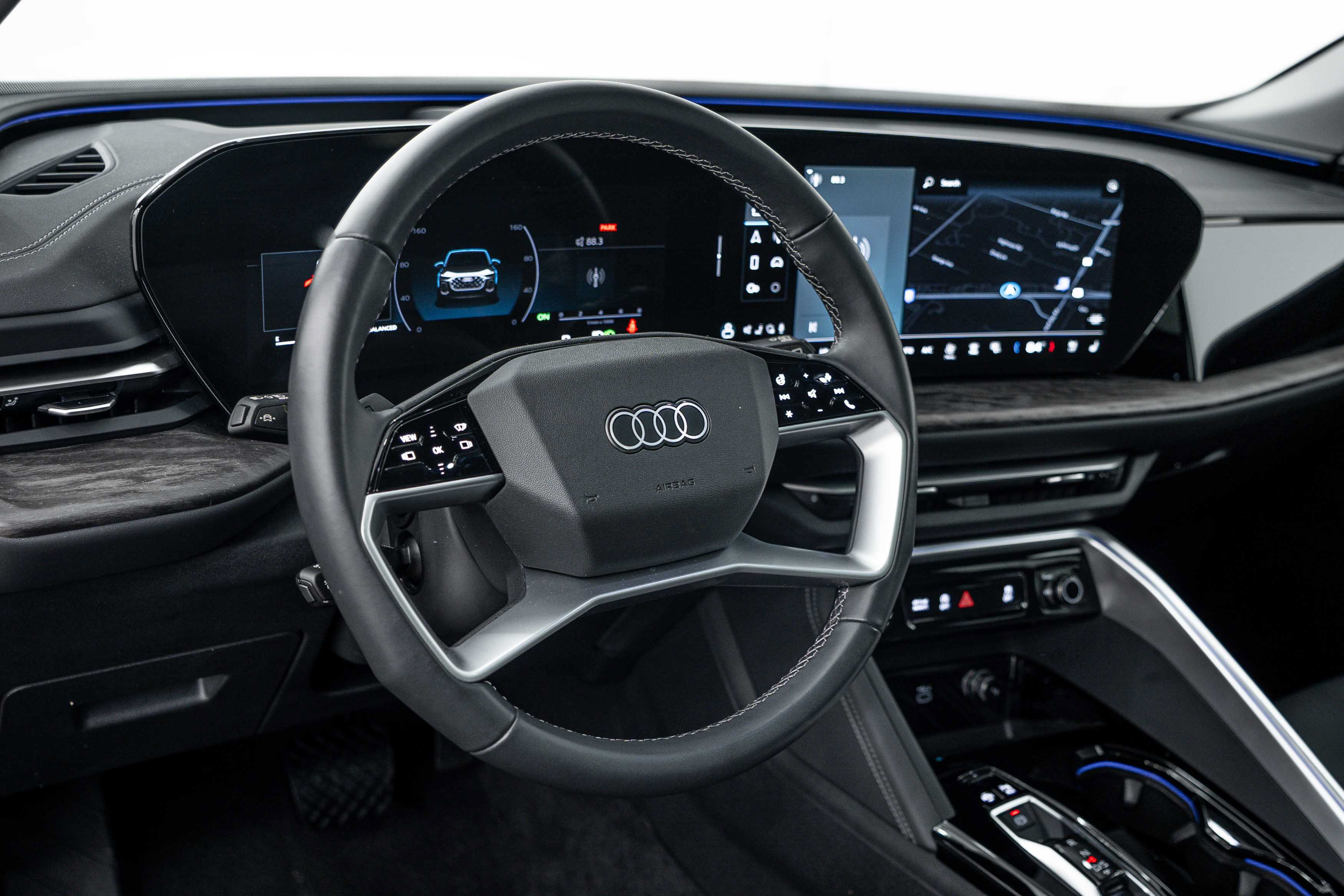 Used 2025 Audi Q5 Premium Plus w/ Premium Plus AWD/4WD image 10