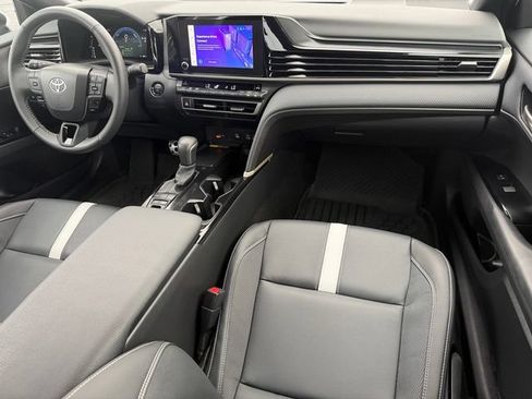 Certified 2025 Toyota Camry SE FWD image 33