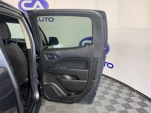 Used 2017 Chevrolet Colorado LT image 36