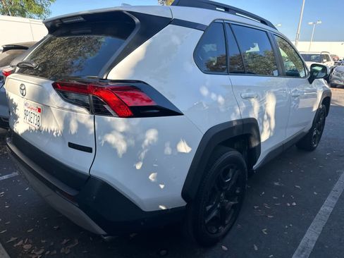 Used 2022 Toyota RAV4 Adventure w/ Convenience Package AWD/4WD image 4