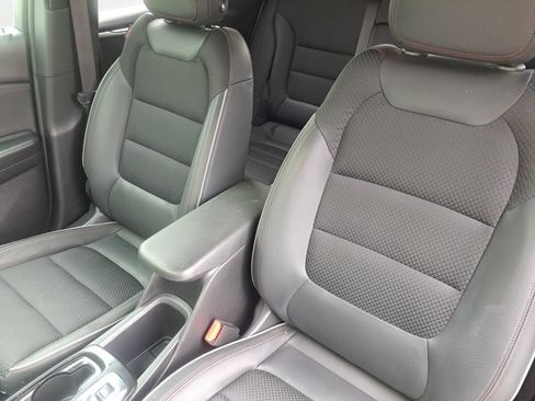 Used 2022 Chevrolet TrailBlazer RS FWD image 11