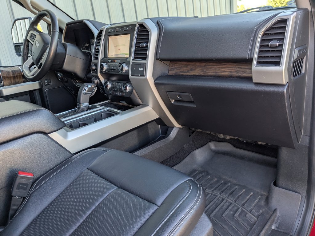 Used 2019 Ford F150 Lariat w/ Equipment Group 502A Luxury AWD/4WD image 15