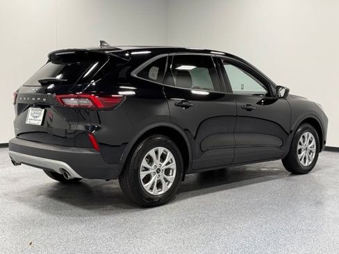 Used 2025 Ford Escape Active FWD image 8