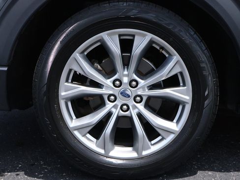 Used 2020 Ford Explorer Limited RWD image 26