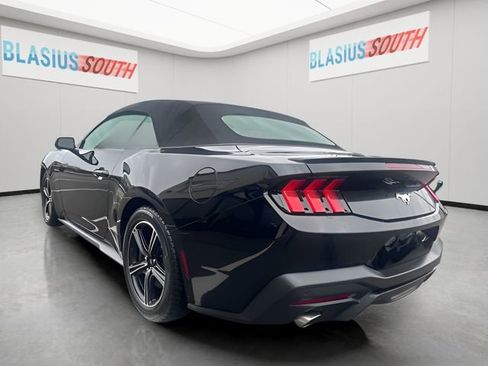 Used 2024 Ford Mustang Premium RWD image 9