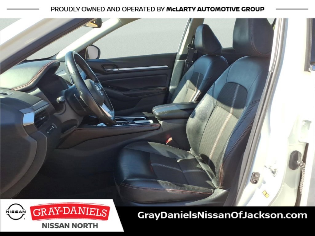 Used 2025 Nissan Altima 2.5 SR FWD image 23