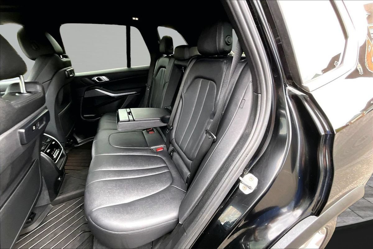 Used 2019 BMW X5 xDrive40i w/ Convenience Package AWD/4WD image 18