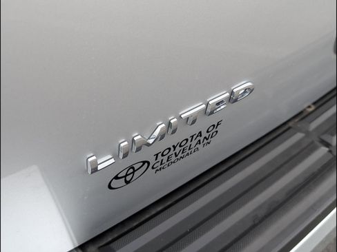 Used 2017 Ford Expedition EL Limited image 9