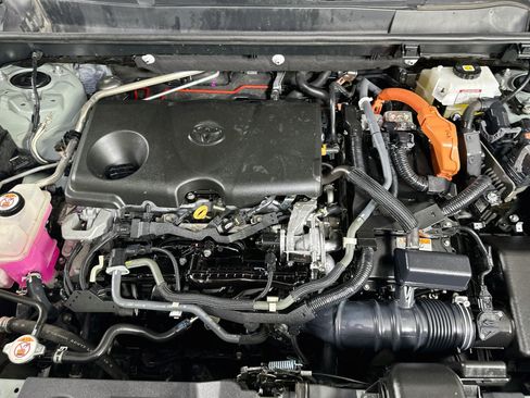 Used 2021 Toyota RAV4 XLE w/ Convenience Package AWD/4WD image 34