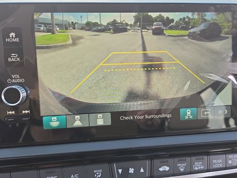 New 2026 Honda Odyssey Touring image 33