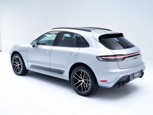 Certified 2026 Porsche Macan S AWD/4WD image 3