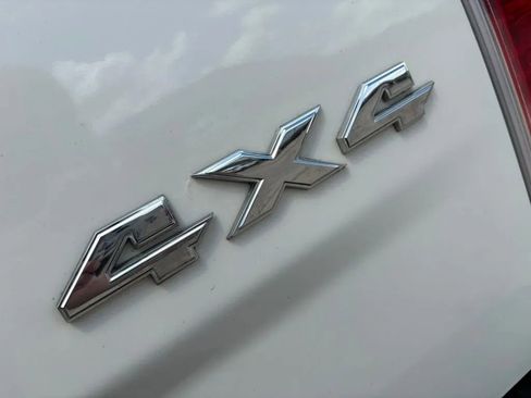 Used 2018 RAM 1500 Laramie Longhorn AWD/4WD image 11