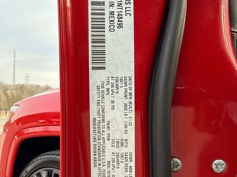 Used 2022 Jeep Compass Limited image 33