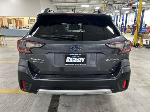 Certified 2022 Subaru Outback Limited XT image 7