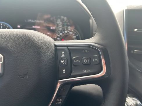 Used 2025 RAM 1500 Laramie AWD/4WD image 24